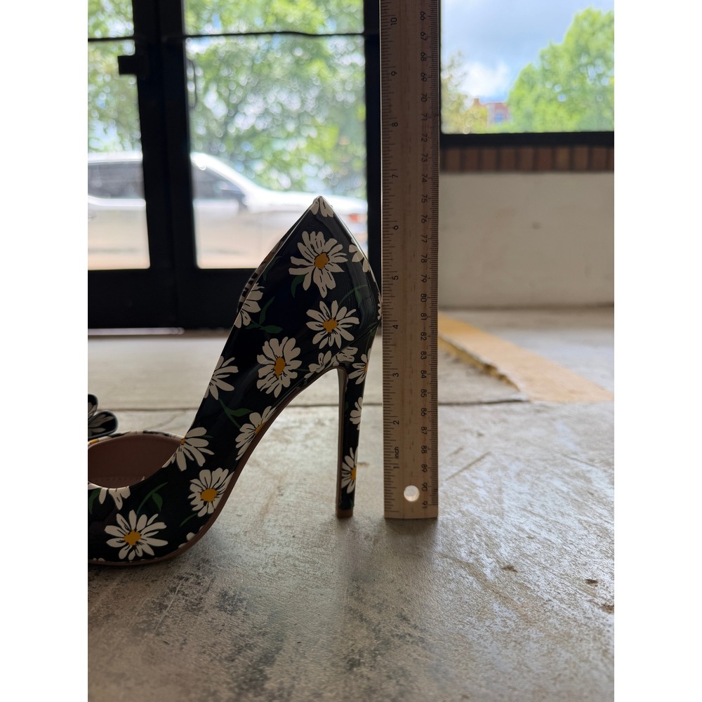 Betsey Johnson Prince-P Daisy Floral Bow D'Orsay Pointed Toe Pumps Black 7M - Picture 9 of 10